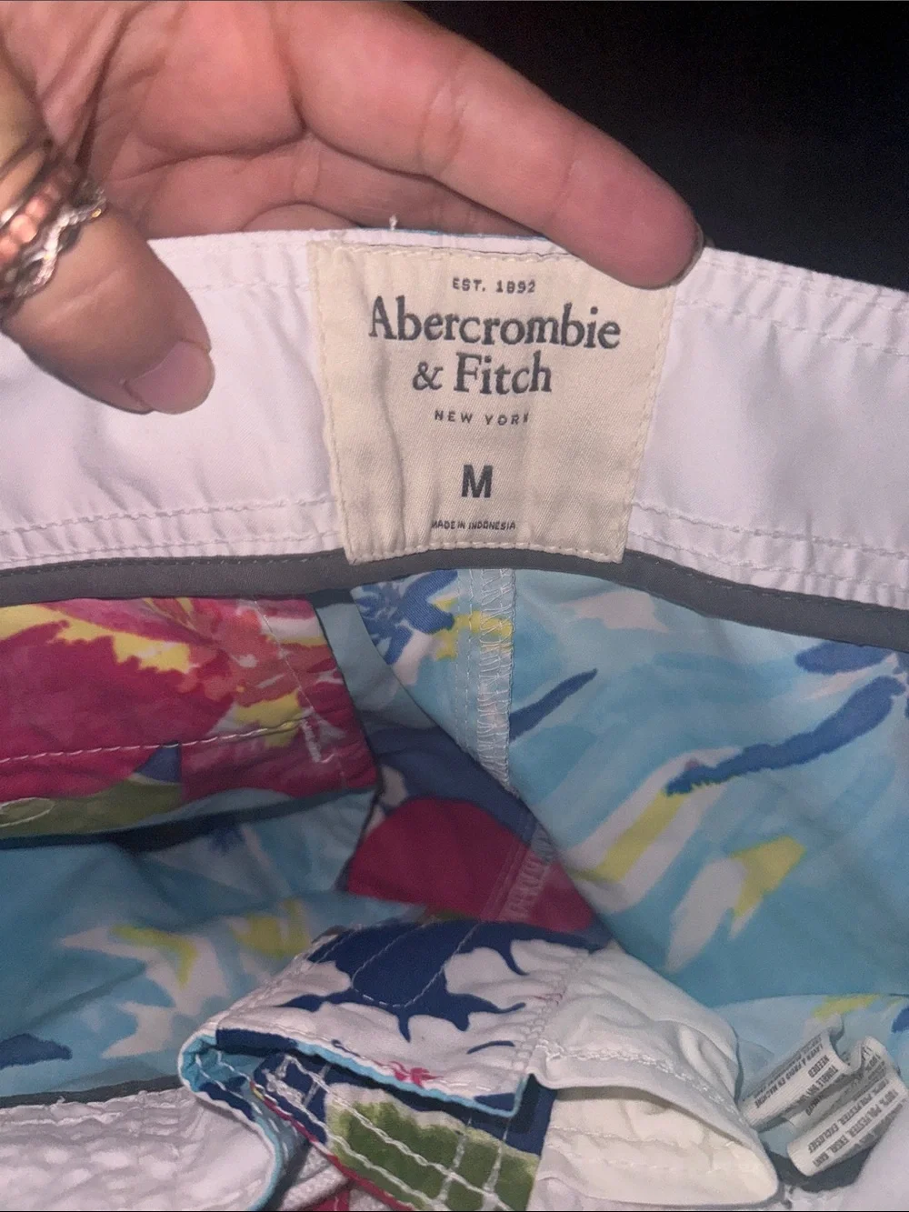 VINTAGE ABERCROMBIE & FITCH Y2K Floral Hawaiian print drawstring board shorts M